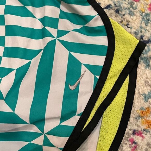 Dri-fit Nike shorts size S - Picture 4 of 4